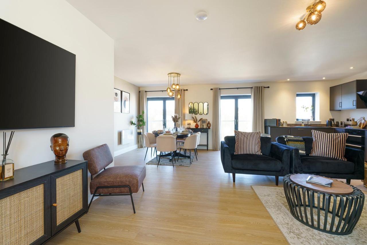 Alba - 2 Bedroom Luxury Apartment By Mint Stays ブリストル エクステリア 写真