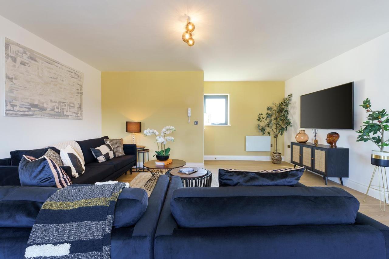 Alba - 2 Bedroom Luxury Apartment By Mint Stays ブリストル エクステリア 写真